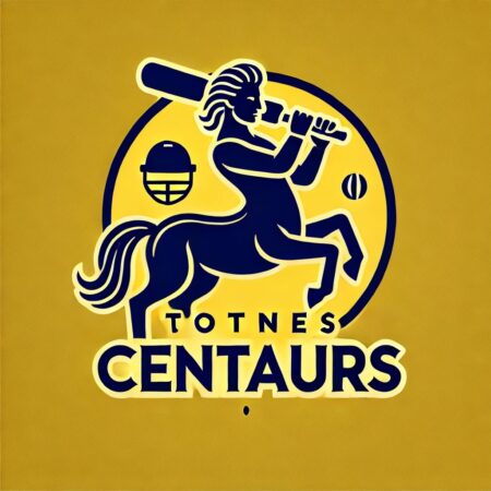 Totnes Centaurs Logo