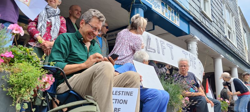 George Monbiot & Palestine Protest in Totnes - image by Peter Shearn