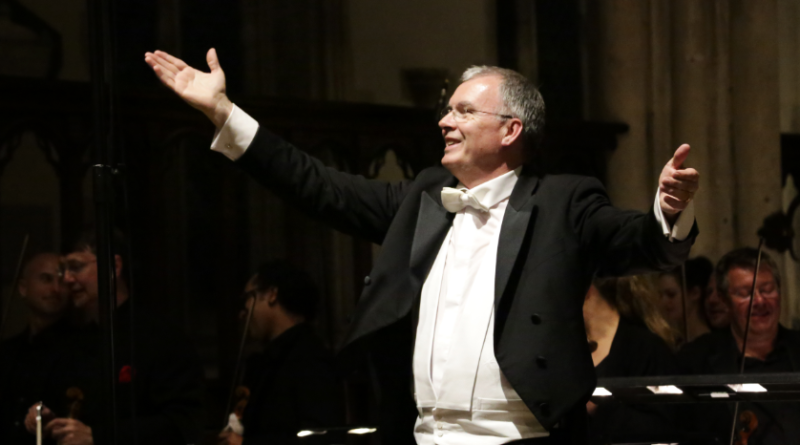 Martin Yates receives his applause at an EMF concert